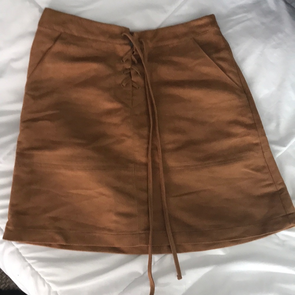 Lauren Conrad suede skirt size 2